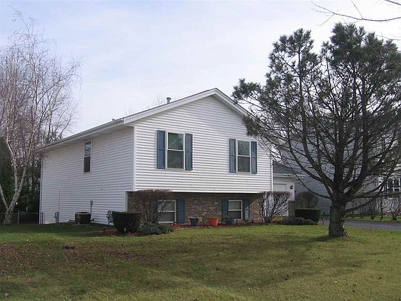 2nd image of 8829 Wakefield Dr