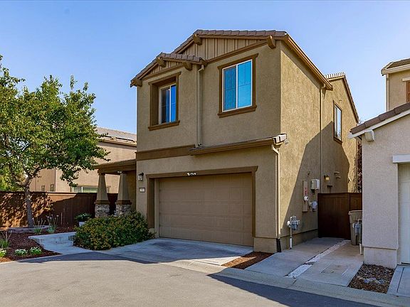 3rd image of 3963 Po River Way