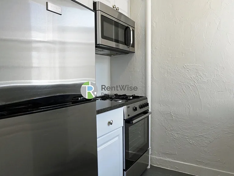82 Brainerd Rd #16 — Photo 9