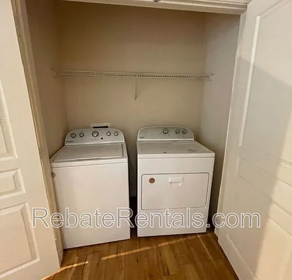 8290 Gate Pkwy #310 — Photo 18