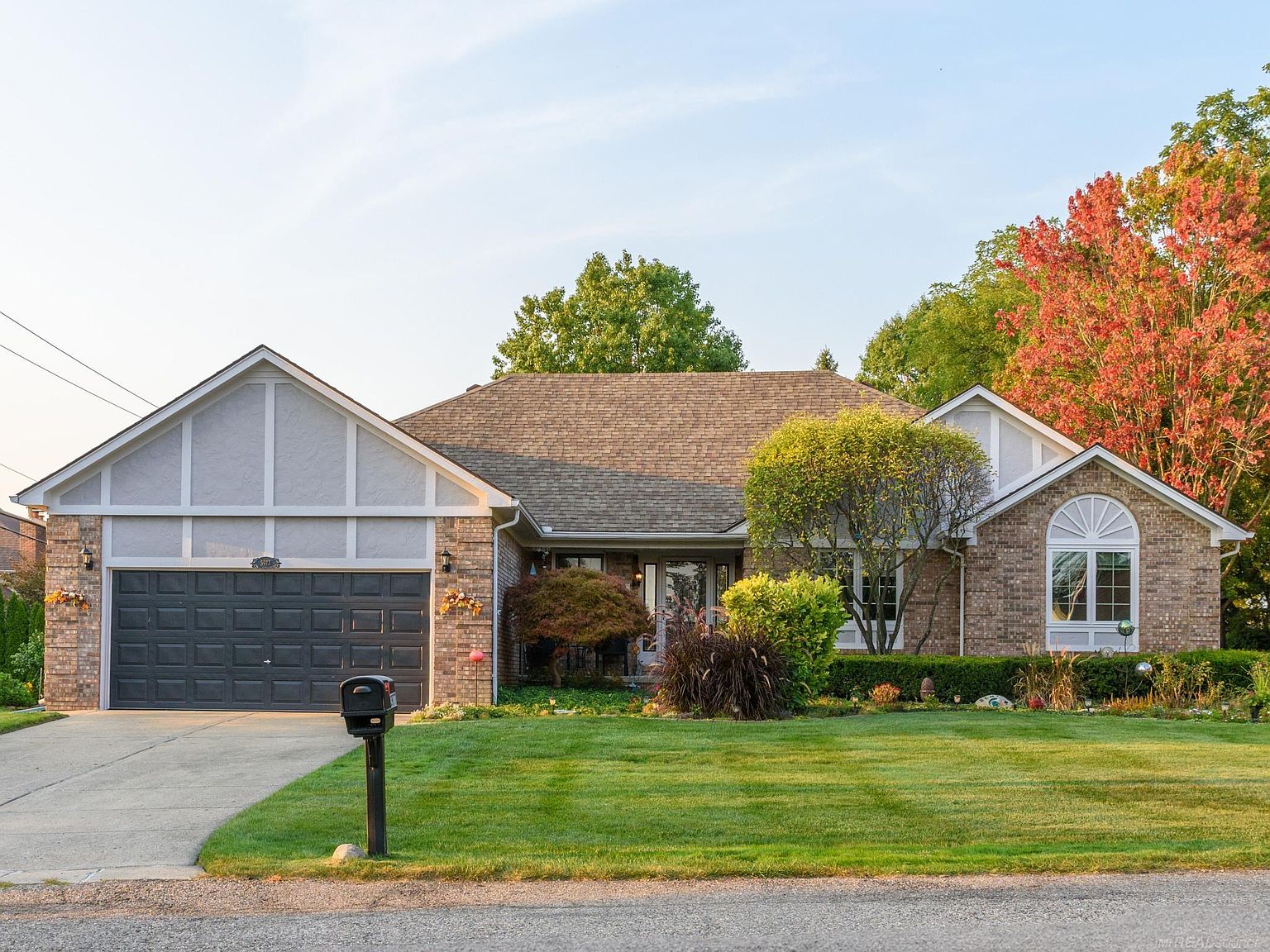 3977 Adams Dr, Shelby Township, MI 48316 | Zillow