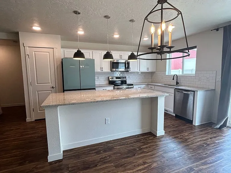2937 N Rapid Creek Way — Photo 5