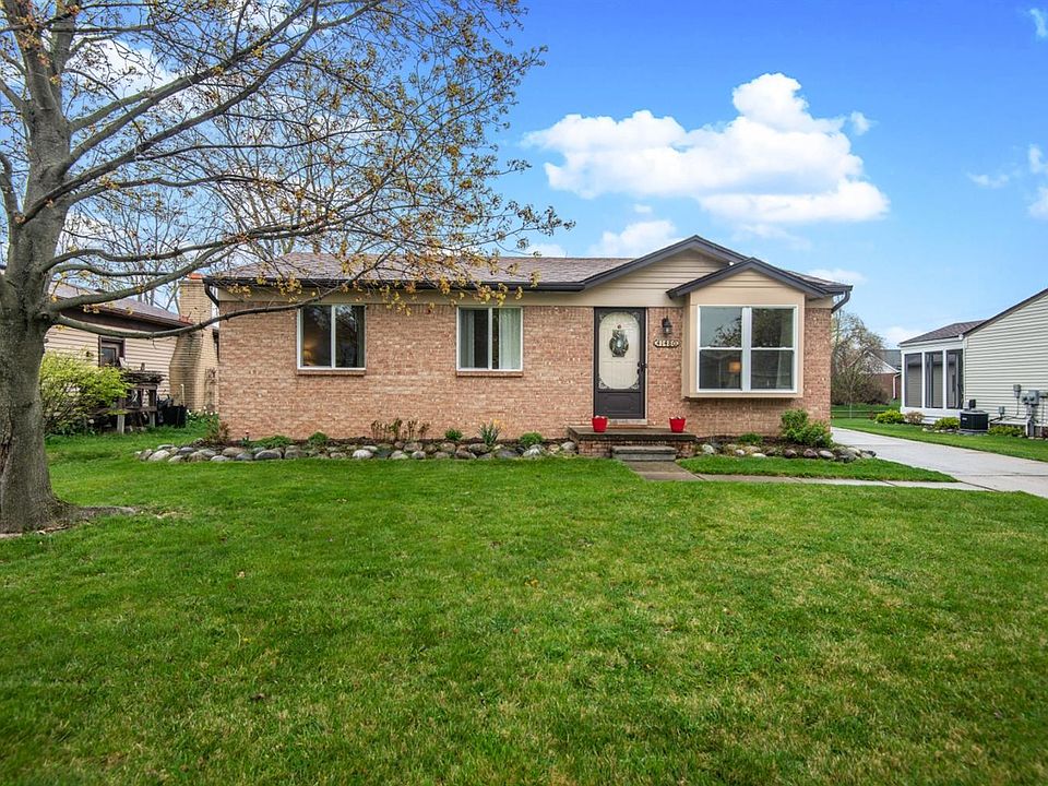 1st image of 41480 Alleghany St