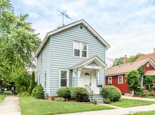 241 Williams St, Aurora, IL 60506