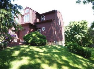 2 Knoll Vw, Ossining, NY 10562