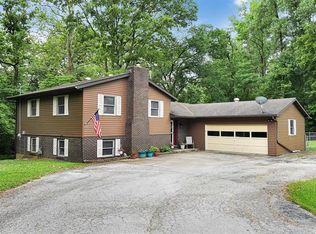 492 Valley Dr, East Alton, IL