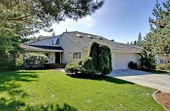 1st image of 4039 NE 204th St