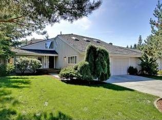 4039 NE 204th St, Lake Forest Park, WA 98155