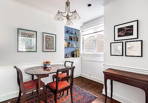 4th image of 229 E 79th St APT 10C