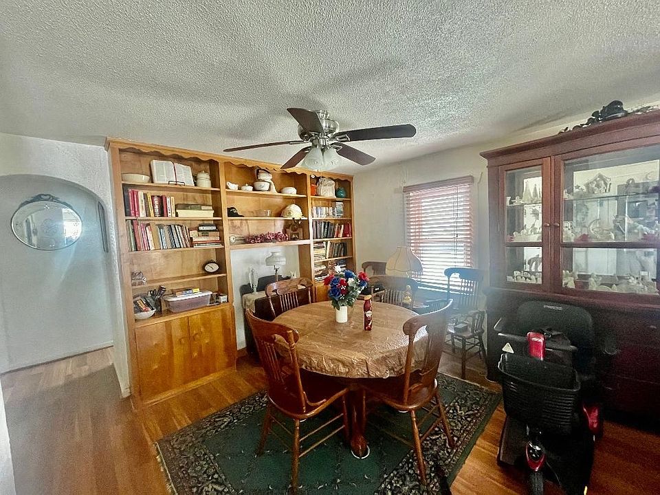 724 Main St, Jetmore, KS 67854 Zillow