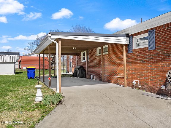 4th image of 3309 State Highway 259 N