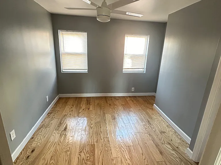 619 S Chapel St — Photo 6