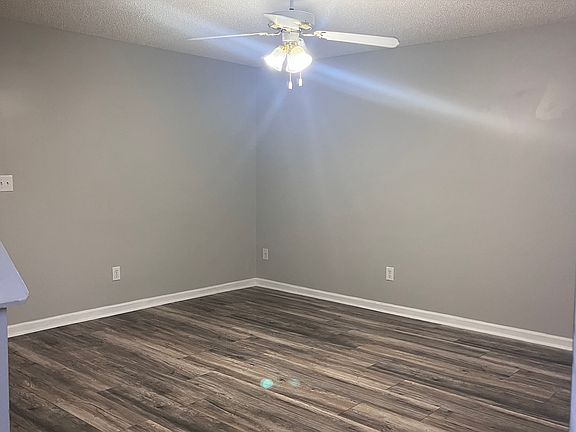 3rd image of 65 Princeton Glen Ct