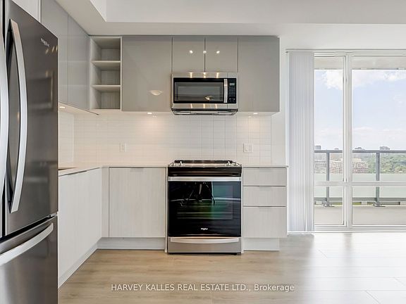 4th image of 25 Holly St #2209