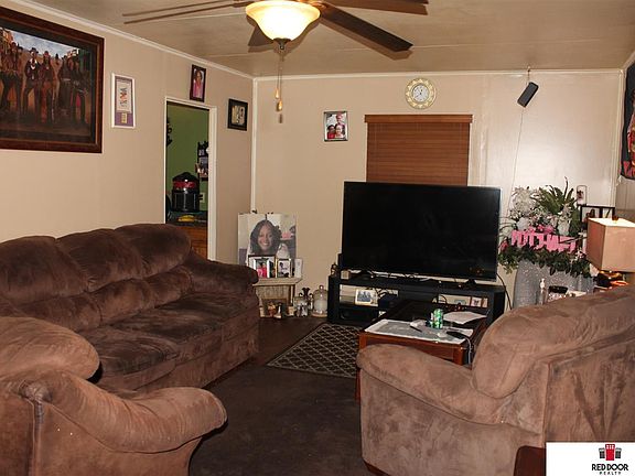 3rd image of 1640 S Cotner Blvd