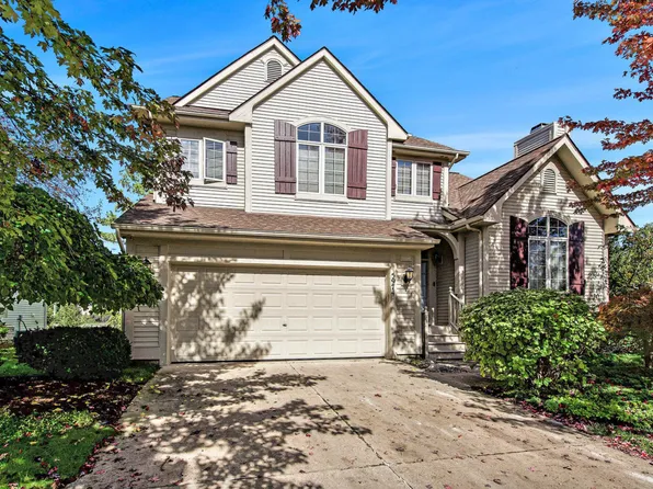 5974 Versailles Ave, Ann Arbor, MI 48103