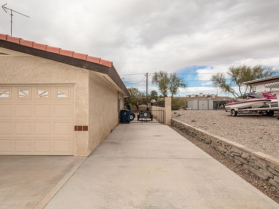 2nd image of 2963 Starline Dr