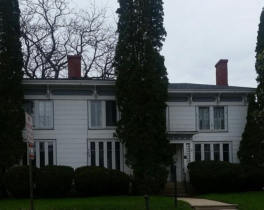 1st image of 131 N School St