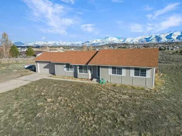 178 Edgewood Ln, Spring Creek, NV 89815