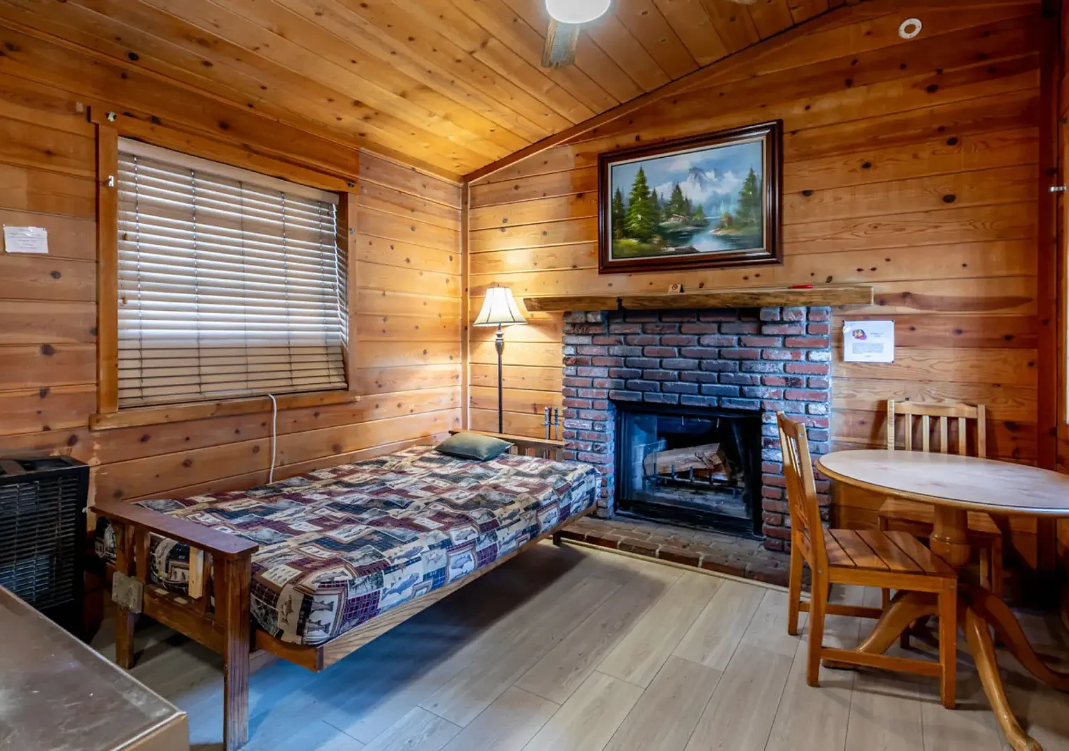 Cozy Hollow Lodge, Big Bear, CA — Photo 2