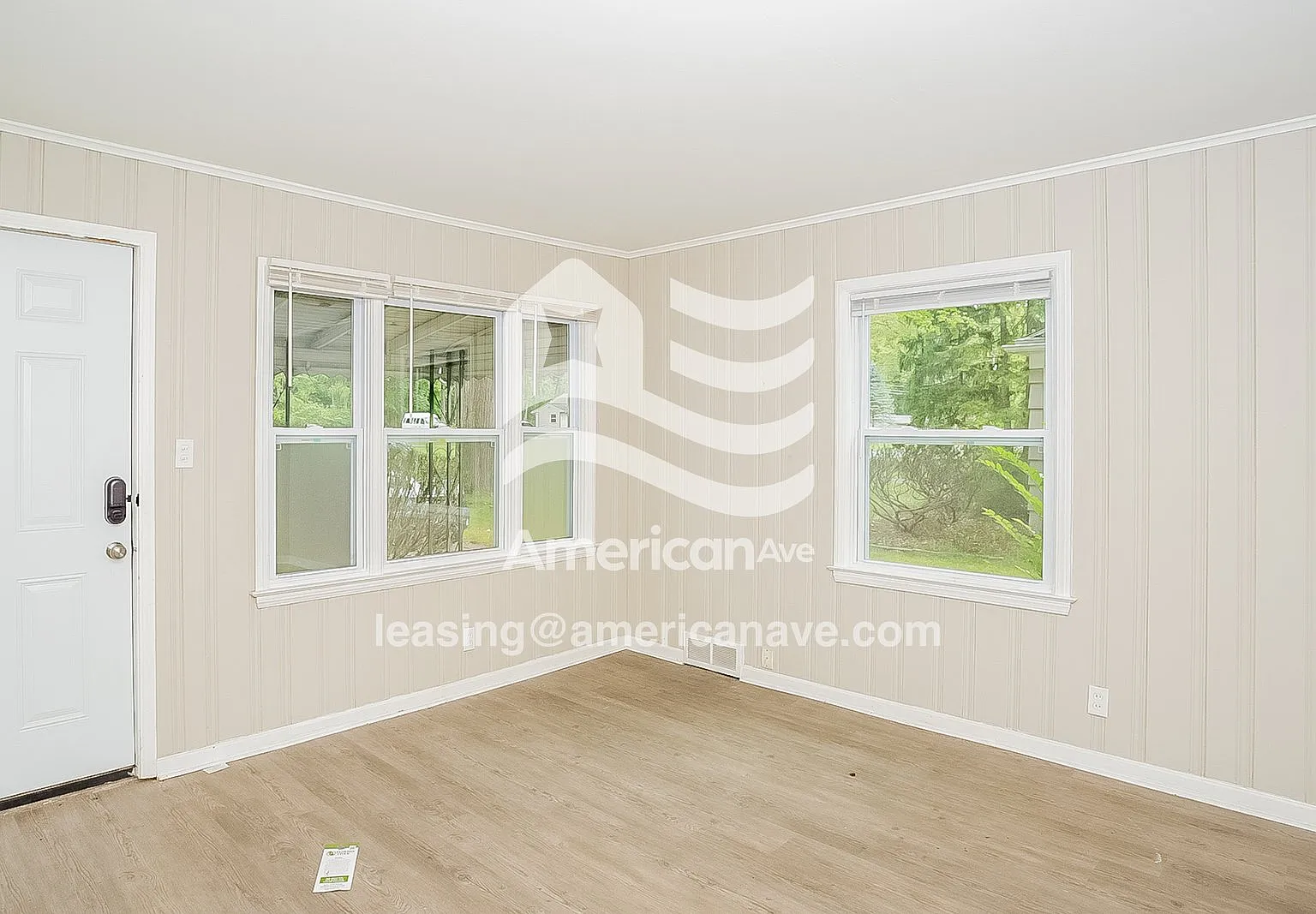 3 bed, 1.0 bath, 1164 sqft, $1,672 — Photo 3