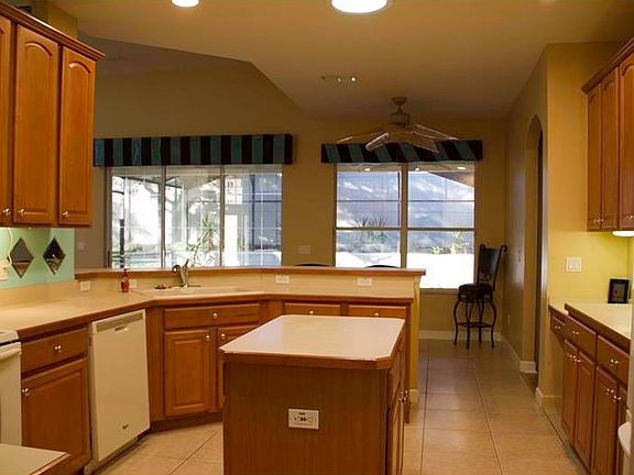 2nd image of 5805 Oak Lake Trl