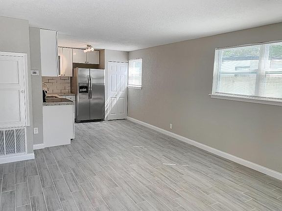 4th image of 58 Dudley St APT 2