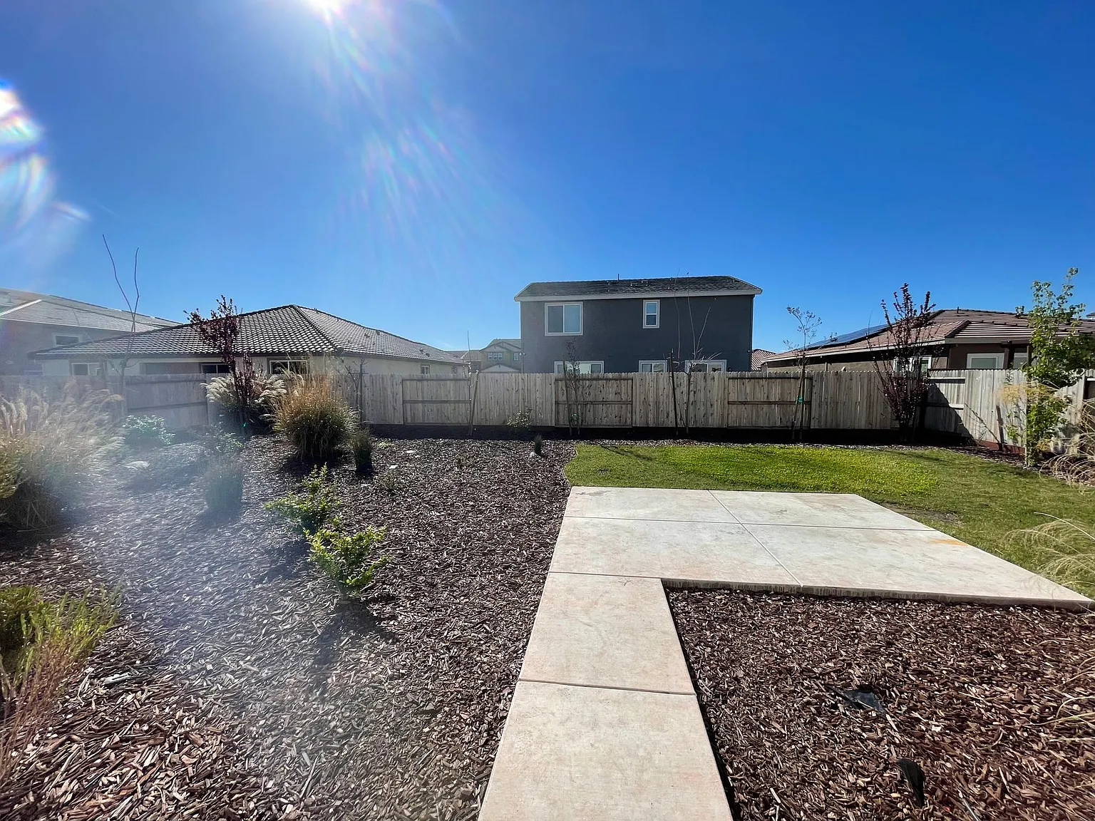 4 bed, 2838 sqft, $3,300 — Photo 3