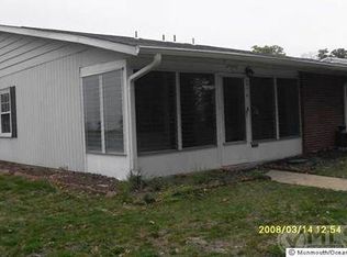 641A Plymouth Dr, Lakewood, NJ 08701