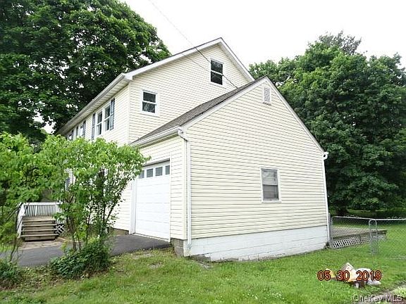 4th image of 50 Academy Ave
