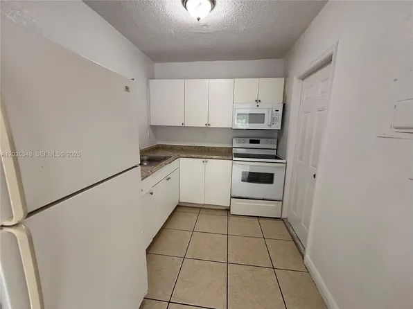 8287 NE Miami Ct, Miami, FL