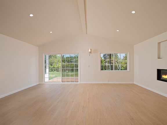 2nd image of 6532 Cleomoore Ave