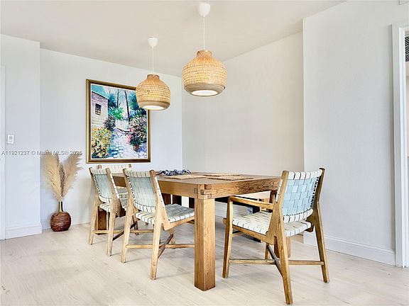 5th image of 3140 S Ocean Dr APT 512