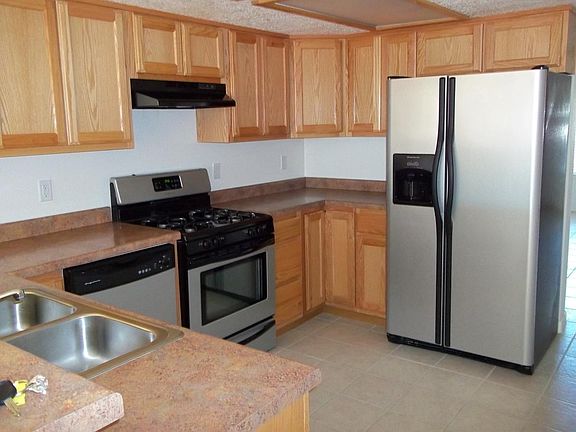 2nd image of 1711 Cliffside Dr APT B
