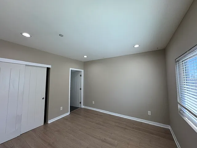 961 1/2 N Saint Andrews Pl #1 — Photo 12