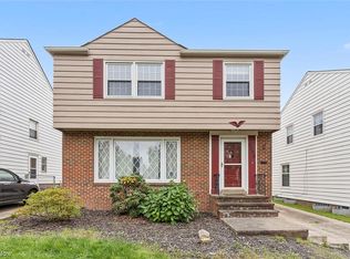 4398 Silsby Rd, University Heights, OH 44118