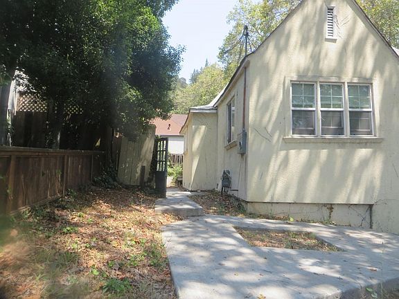2nd image of 1059 Euclid Ave