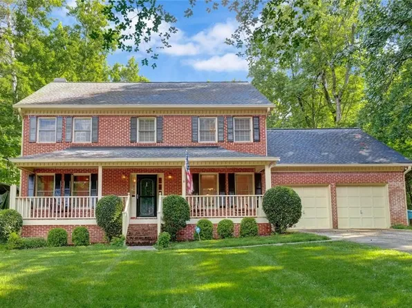 295 Oakmere Dr, Alpharetta, GA 30009