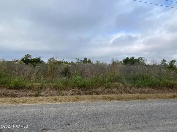 9712 Romules Rd, Kaplan, LA 70548