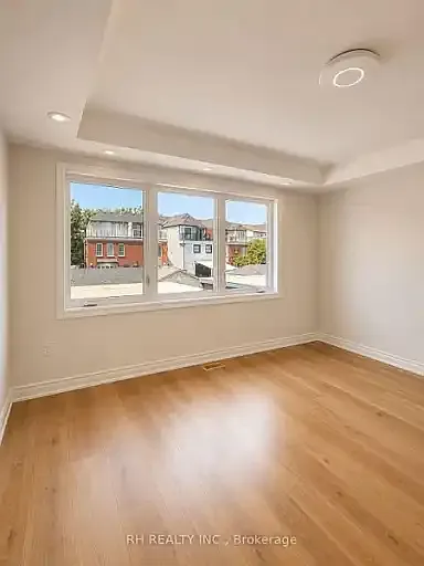 1820 Lake Shore Blvd E #1A — Photo 10