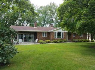 601 Park Ave, Strawberry Point, IA 52076