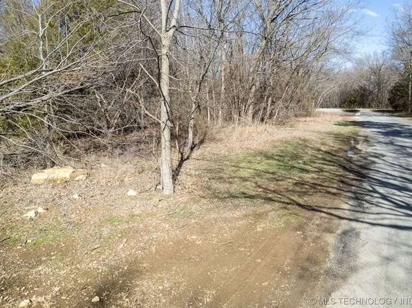 Lakeside Dr N, Adair, OK 74330