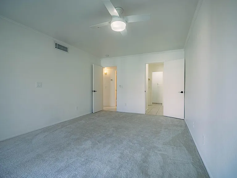 1650 N 87th Ter #27B — Photo 19