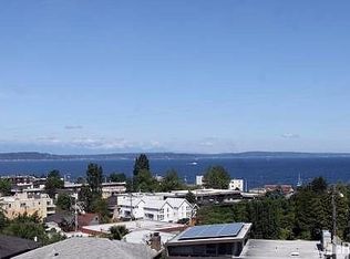 5714 SW Winthrop St, Seattle, WA 98116