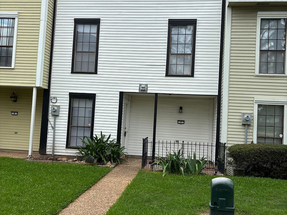 1st image of 1401 Oden St Unit 7