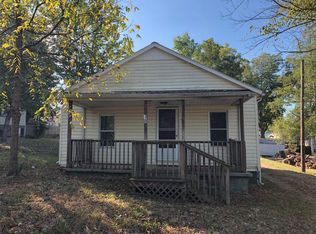 18 Pin St, Englewood, TN 37329