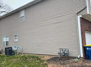 8816 Timber Creek Ln, Liberty, MO 64068