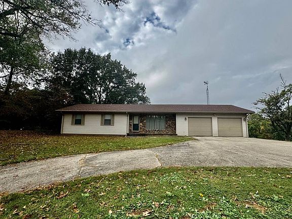 2nd image of 1253 County Road 800 E