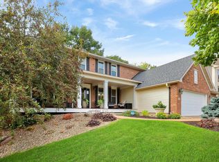 4629 Stonecliffe Dr, Eagan, MN 55122