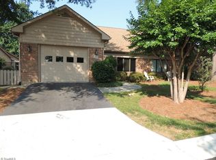 303 Hollybrook Dr, Advance, NC 27006